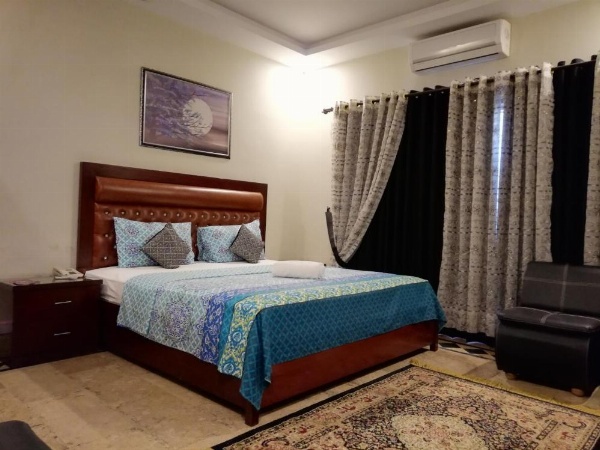 Seaview Lodge Guest House image 10