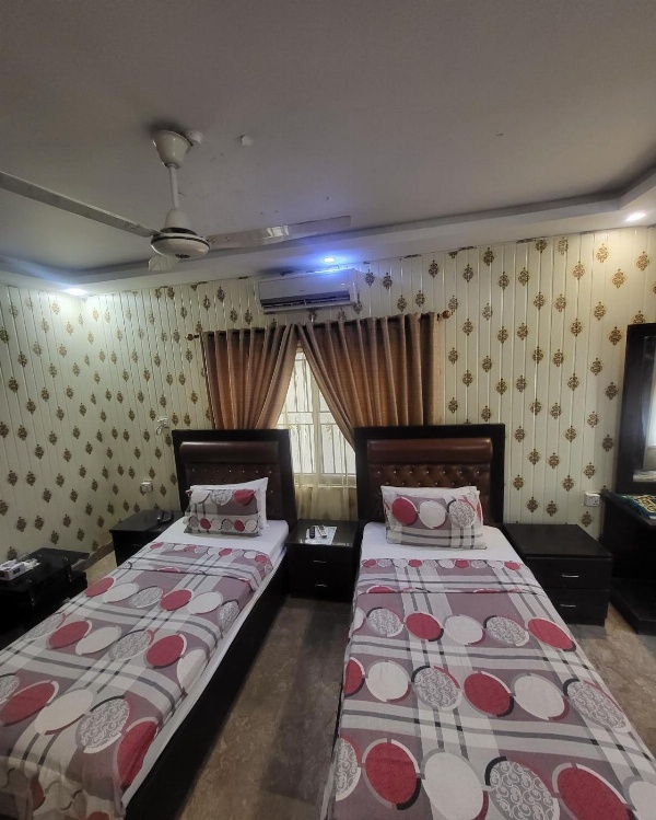 Seaview Lodge Guest House image 7